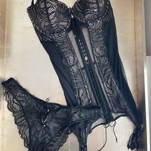 NWOT Victoria’s Secret Very Sexy Corset and panty